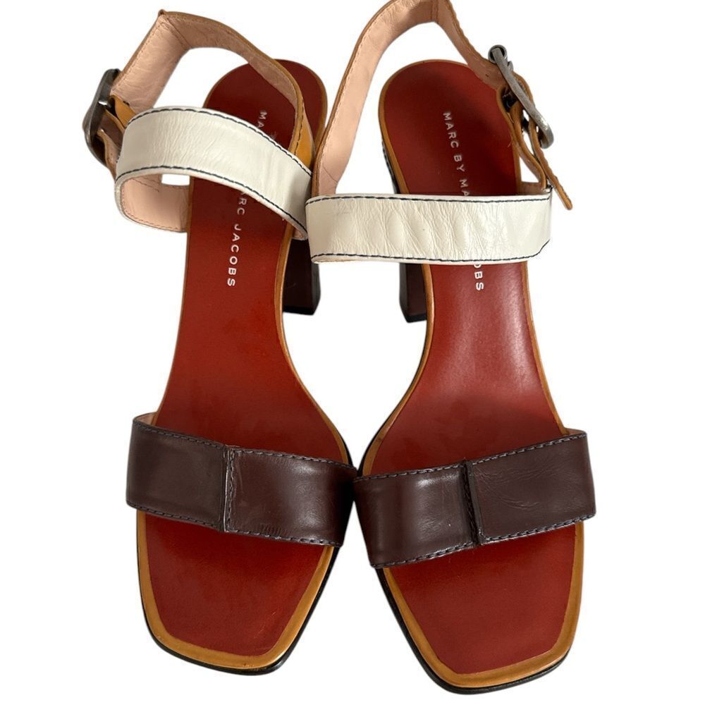 Marc by Marc Jacobs Women's Brown and White heels EUC